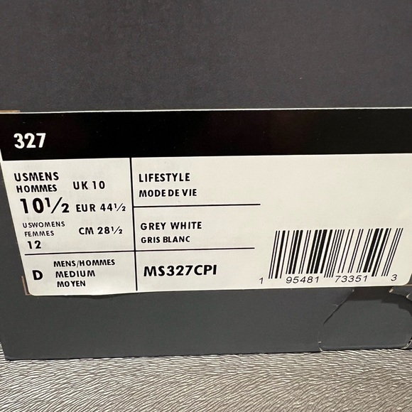 BNWT New Balance 327. Size 10.5. TARRIF FREE - Picture 5 of 7